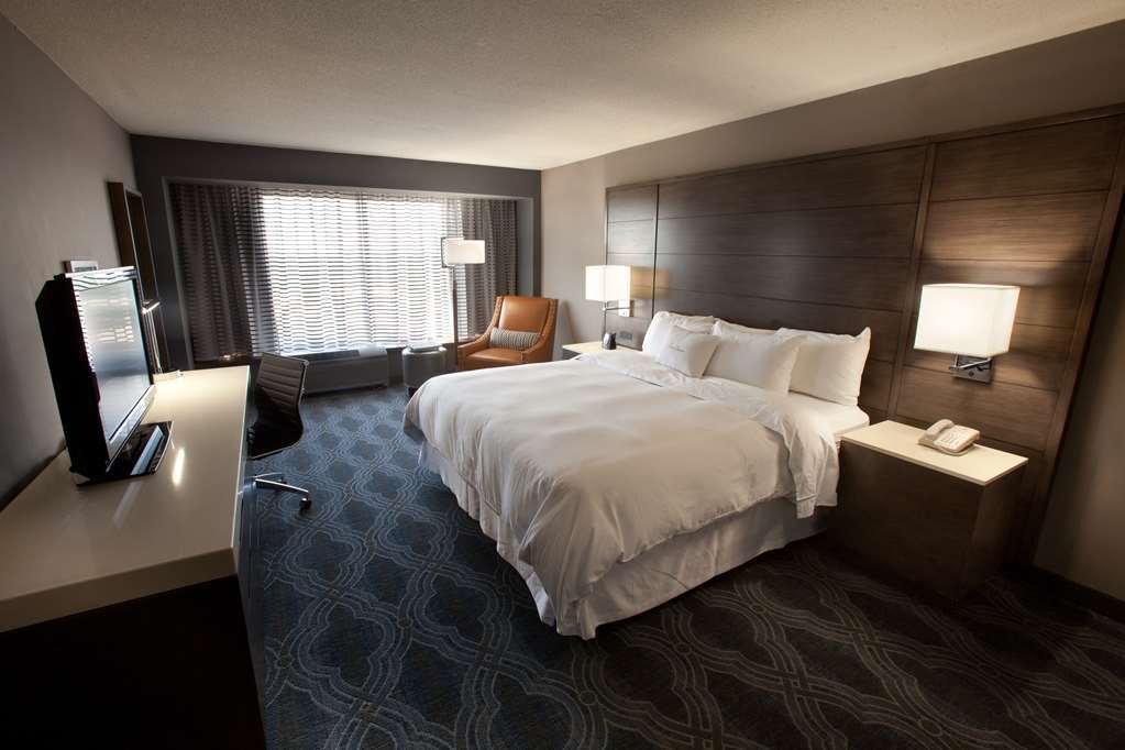 Doubletree By Hilton Libertyville-Mundelein Zimmer foto